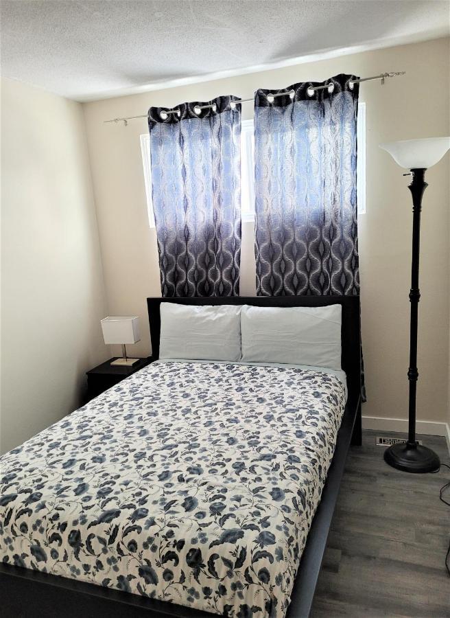 Cozy 4 Bedroom Townhouse - Peaceful Feel Of Home Виннипег Экстерьер фото