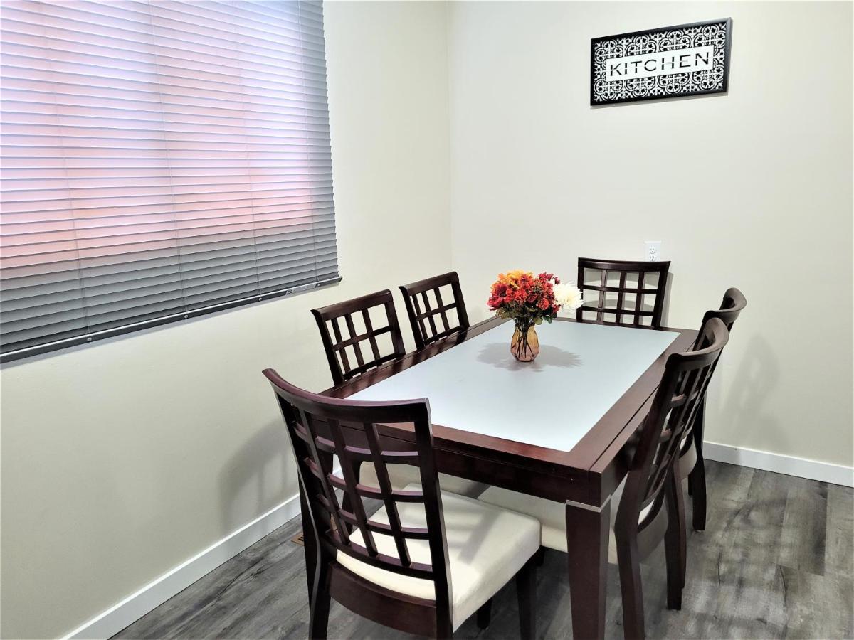 Cozy 4 Bedroom Townhouse - Peaceful Feel Of Home Виннипег Экстерьер фото