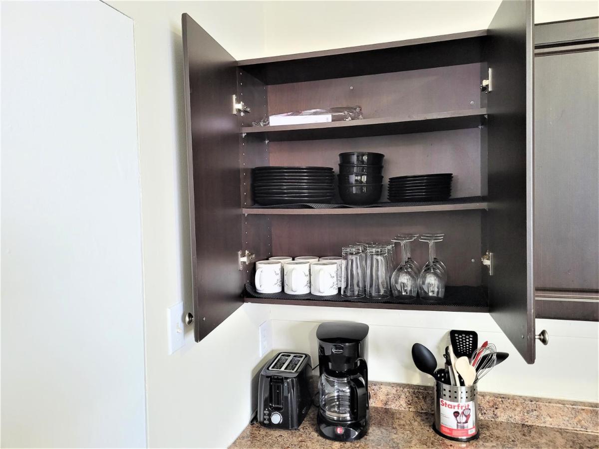 Cozy 4 Bedroom Townhouse - Peaceful Feel Of Home Виннипег Экстерьер фото